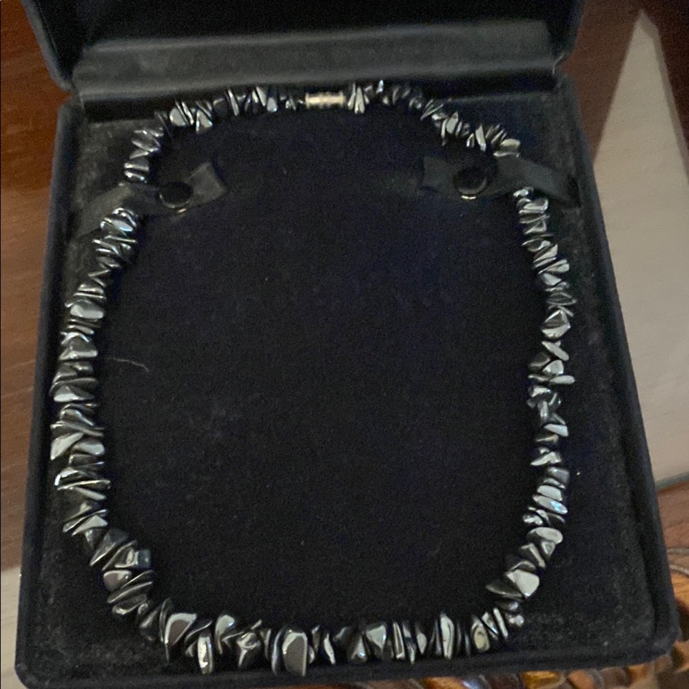 Elegant Black Onyx Stone Chips  Necklace